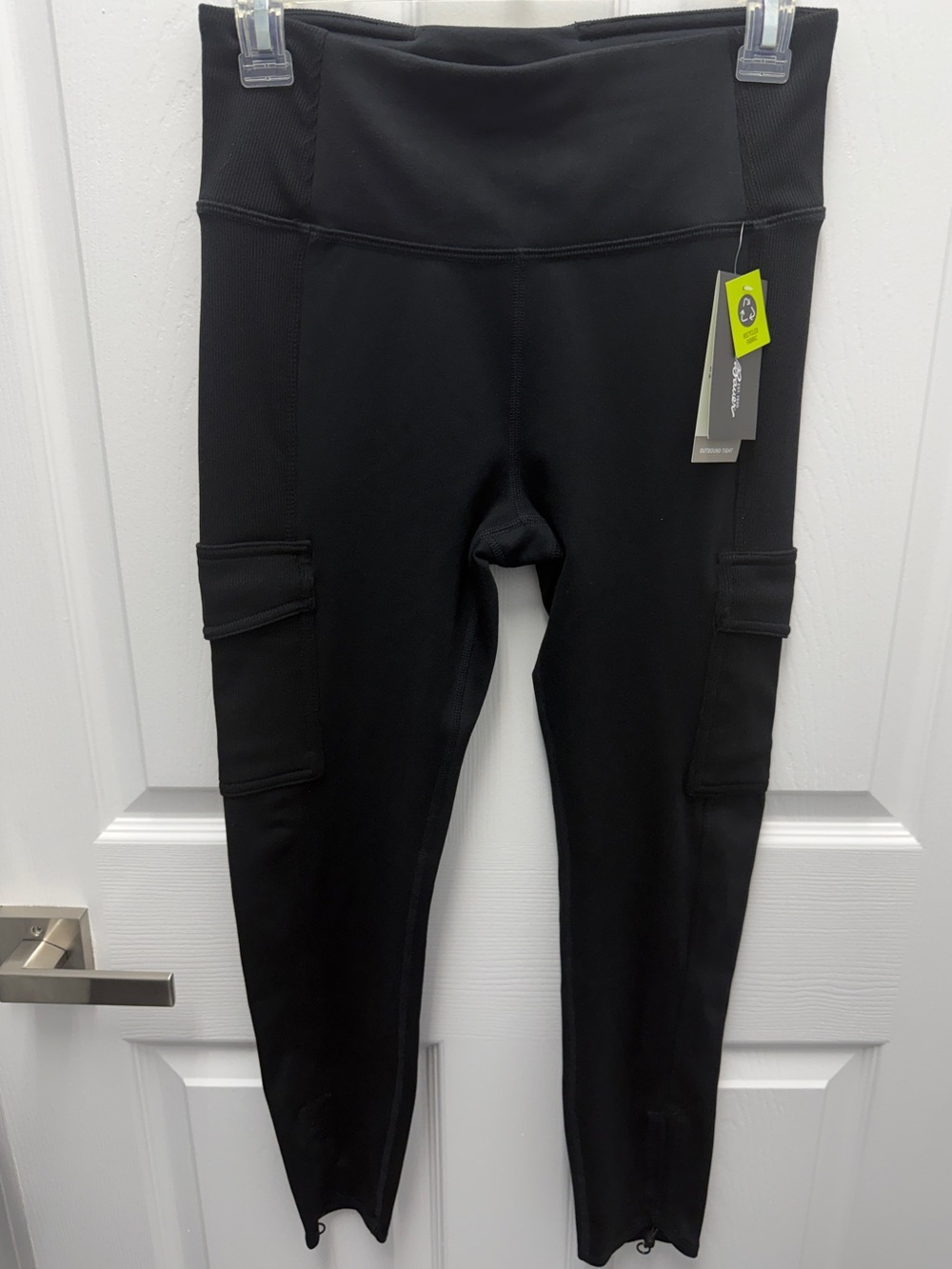 Eddie Bauer Black Outbound Tight High-Waist Cargo Leggings Bungee Hem Medium NWT